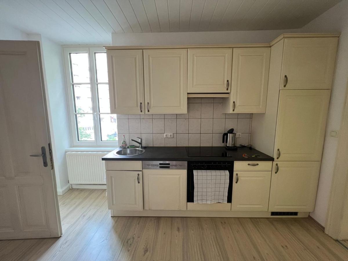 Zentrale Lage In - 2 *
